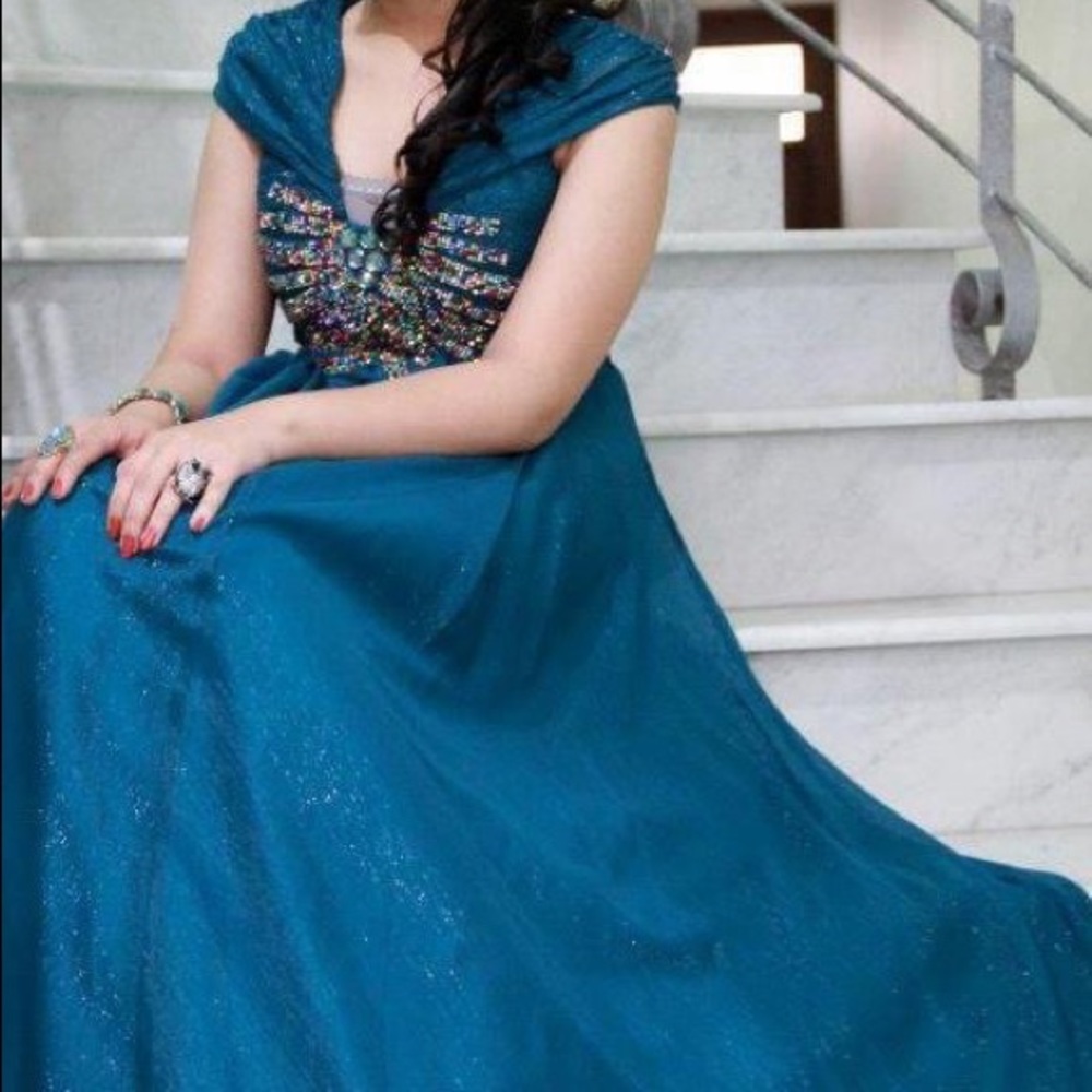 Doris Queen formal dress/gown.